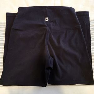 SOLD Buffbunny Cropped Black Leggings sz. M